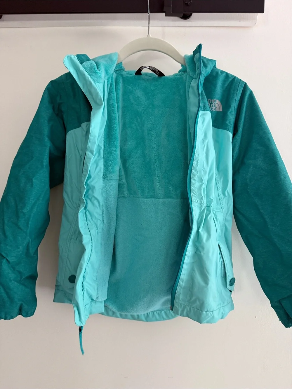 The North Face Girls' Fleece Lined Raincoat - Picture 3 of 5
